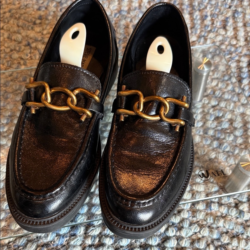 Steve Madden Black Leather Chain Loafers